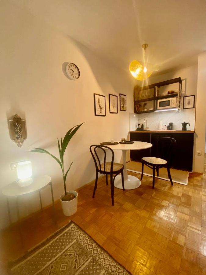 Modern Couples Coastal Getaway Mm Lejlighed Crikvenica Eksteriør billede
