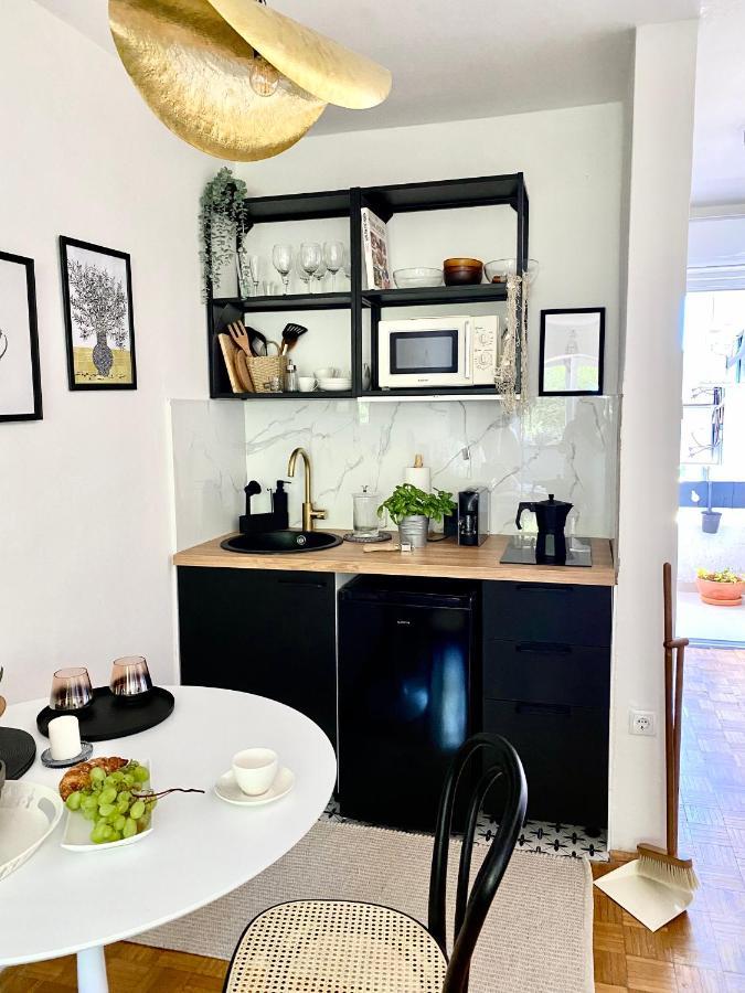Modern Couples Coastal Getaway Mm Lejlighed Crikvenica Eksteriør billede